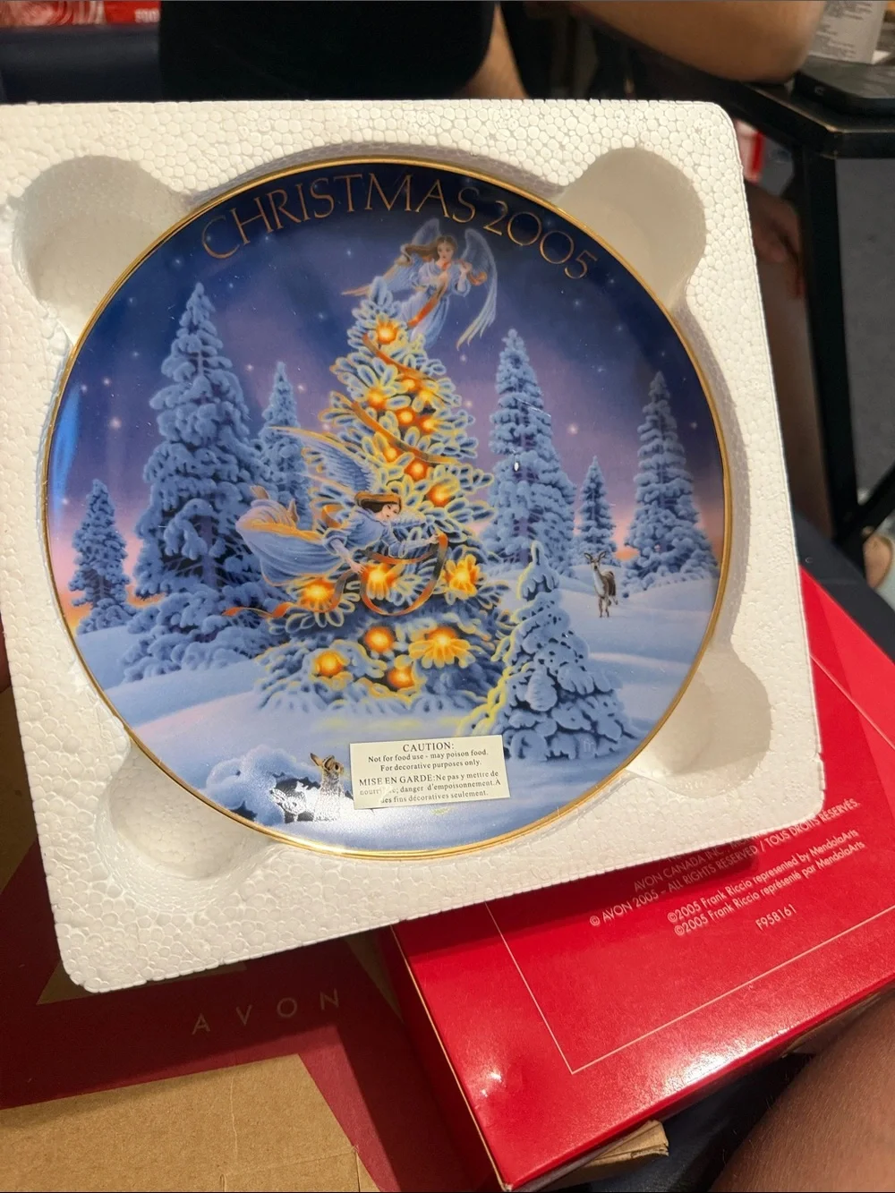 Avon 2005 Decorative Holiday Plate - with 22K Gold trim.